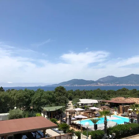 Bella Vista Hotel, & Maisons