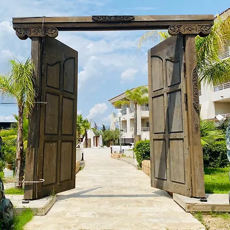 Bella Vista Hotel, & Maisons