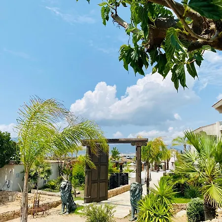 Bella Vista Hotel, & Maisons פורטיסיו