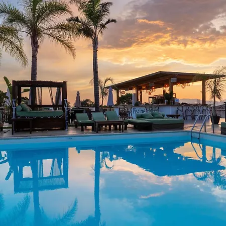 מלון דירות Bella Vista Hotel, & Maisons 3*