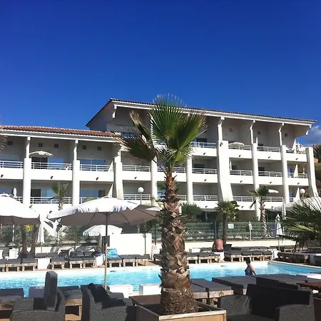 Bella Vista Hotel, & Maisons