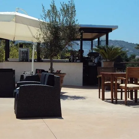 Bella Vista Hotel, & Gastronomie 4* Porticcio (Corsica)