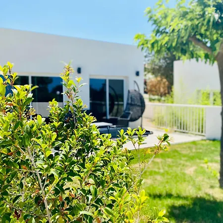 Bella Vista Hotel, & Maisons بورْتِكْسْيو