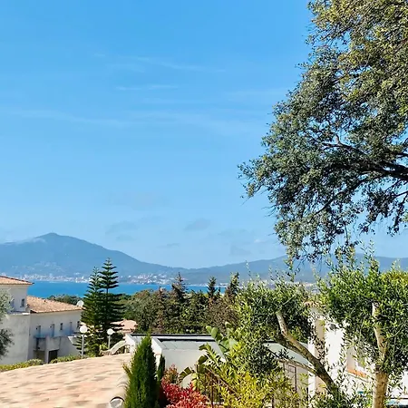 Bella Vista Hotel, & Maisons מלון דירות 3*