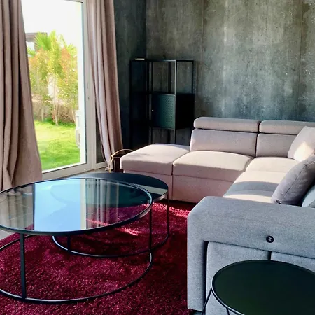 Апарт-отель Bella Vista Hotel, & Maisons 3*