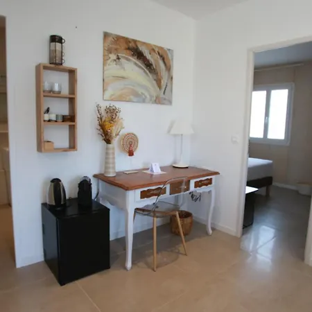 Bella Vista Hotel, & Maisons 3*