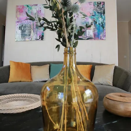 Апарт-отель Bella Vista Hotel, & Maisons 3*