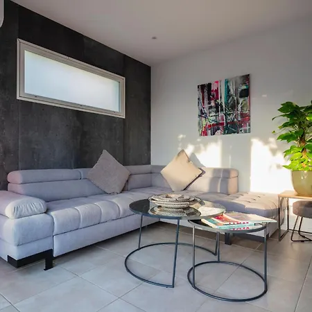 Bella Vista Hotel, & Maisons شقة فندقية