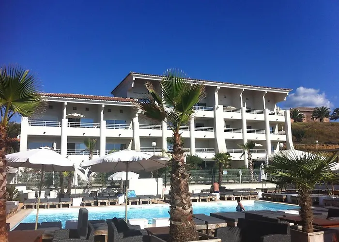 Bella Vista Hotel, & Maisons