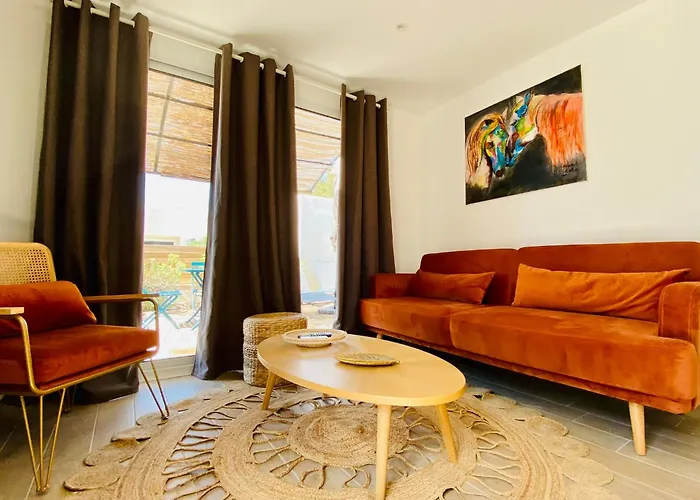 Apart-hotel Bella Vista Hotel, & Maisons 3*