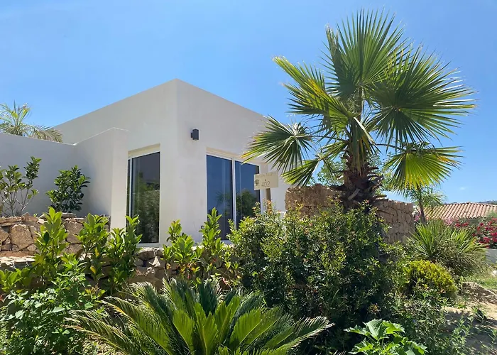 Aparthotel Bella Vista Hotel, & Maisons 3*