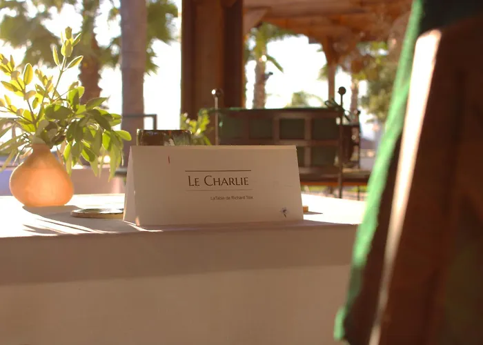 Bella Vista Hotel, & Maisons 3*