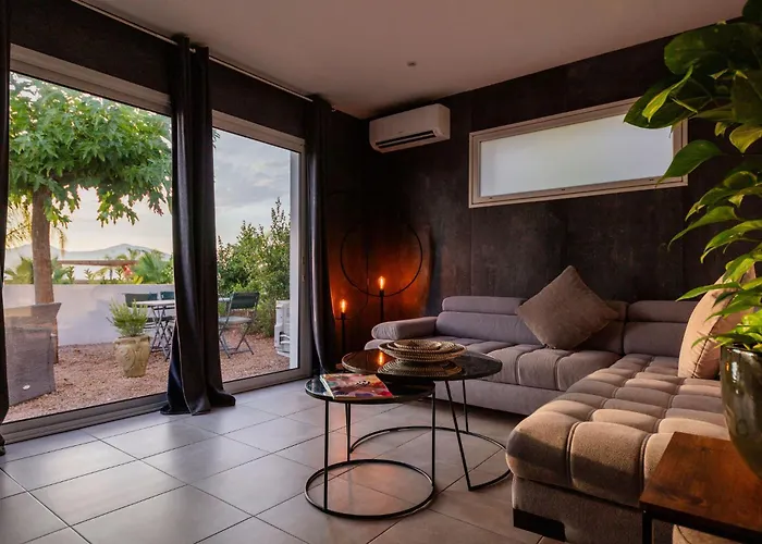 Bella Vista Hotel, & Maisons פורטיסיו