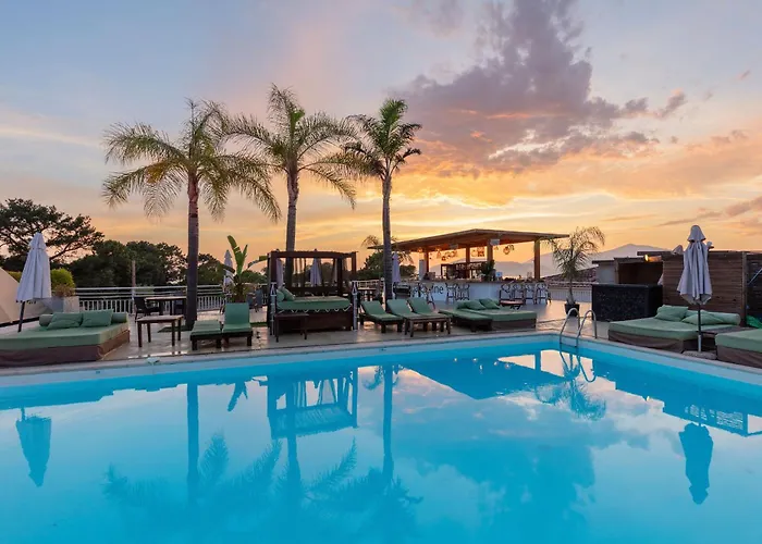 Bella Vista Hotel, & Maisons מלון דירות פורטיסיו